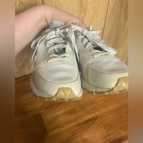 VEJA DEKKAN ALVEOMESH GRAVEL ICE SIZE 9 - Picture 9 of 13